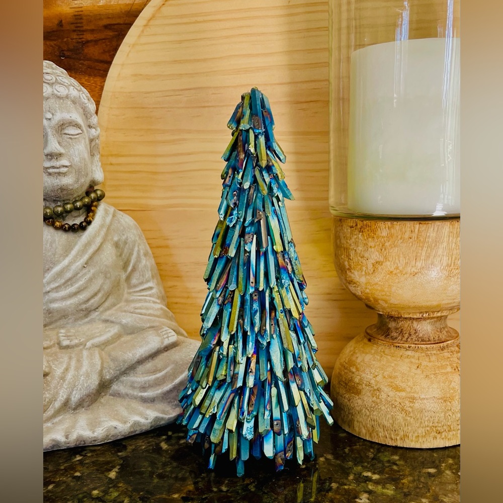 Titanium quartz holiday tree decor - Picture 1 of 10